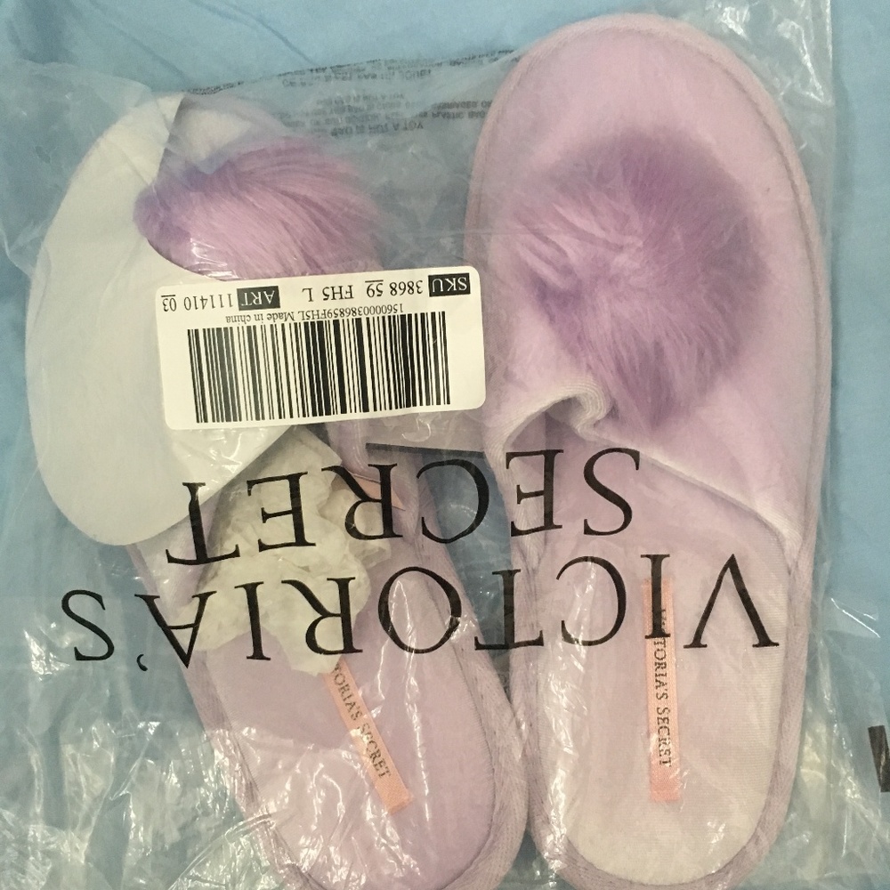 Victoria's Secret Puff Slippers